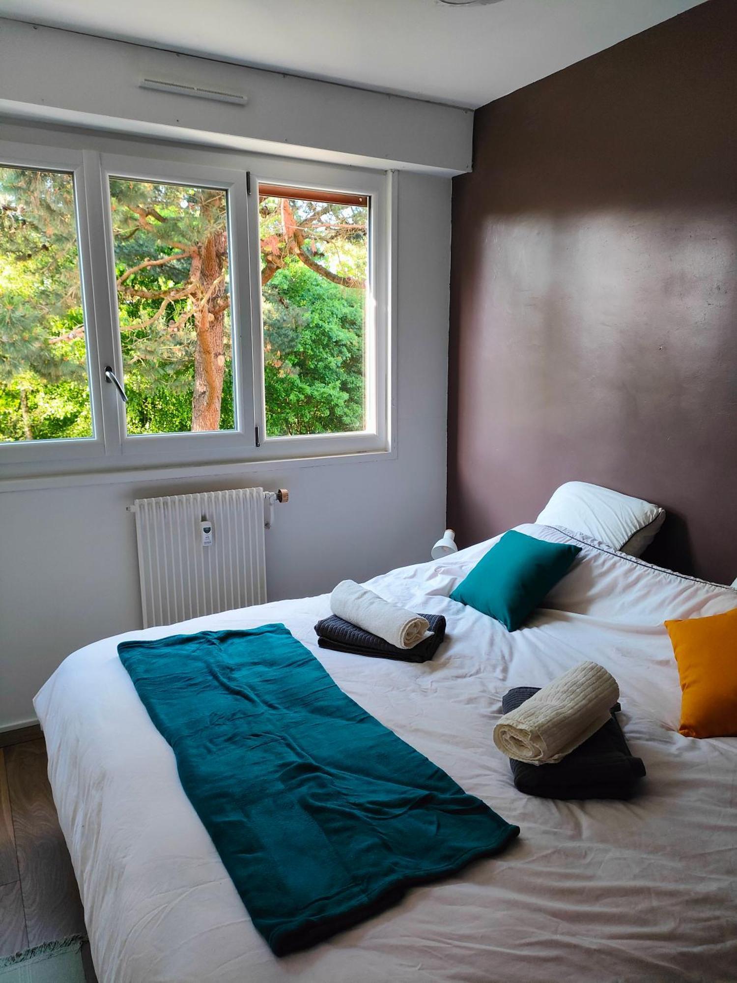Chaleureux Appartement. Dinan Kamer foto